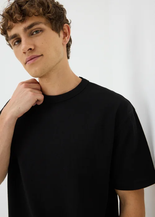 Black Heavyweight T-Shirt - XS Image 3
