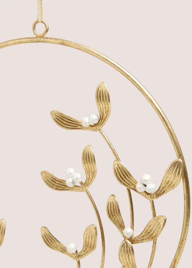 Gold Mistletoe Wall Wreath