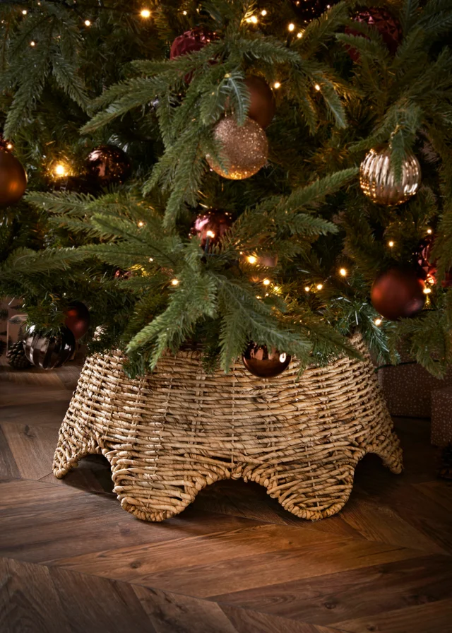 Woven Tree Skirt
