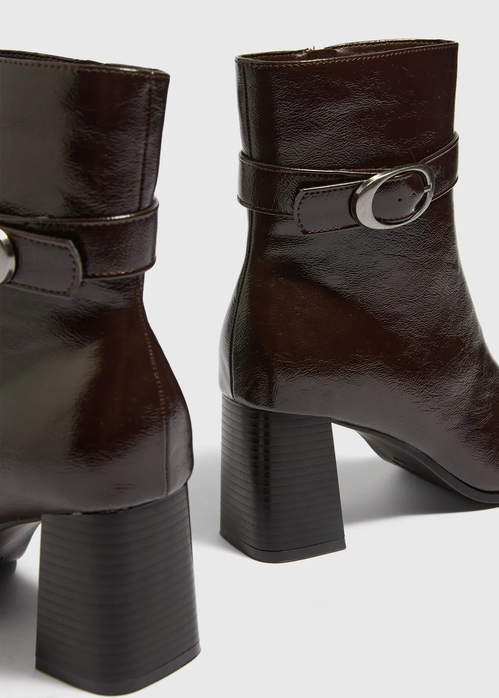 Burgundy Faux Leather Block Heel Ankle Boot - 4 Image 4
