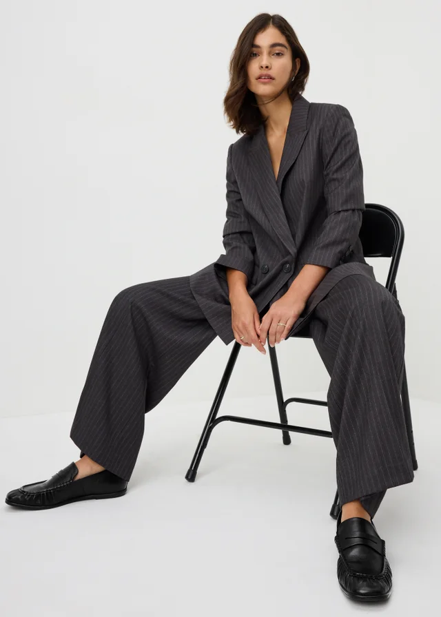 Black Leather Ruched Loafers