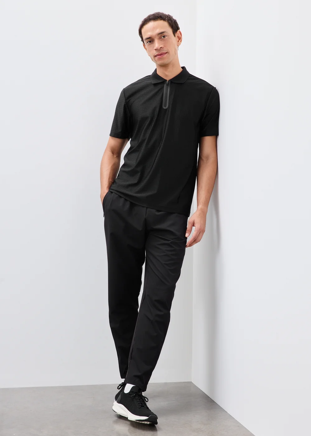 Souluxe Black Golf Polo - S Image 4