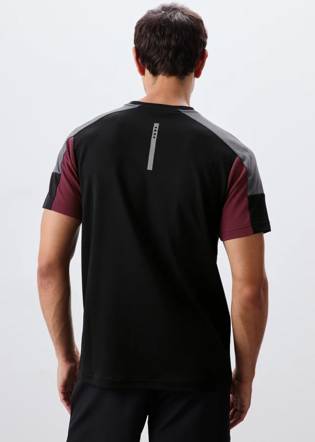 Souluxe Burgundy Panel Sports T-Shirt