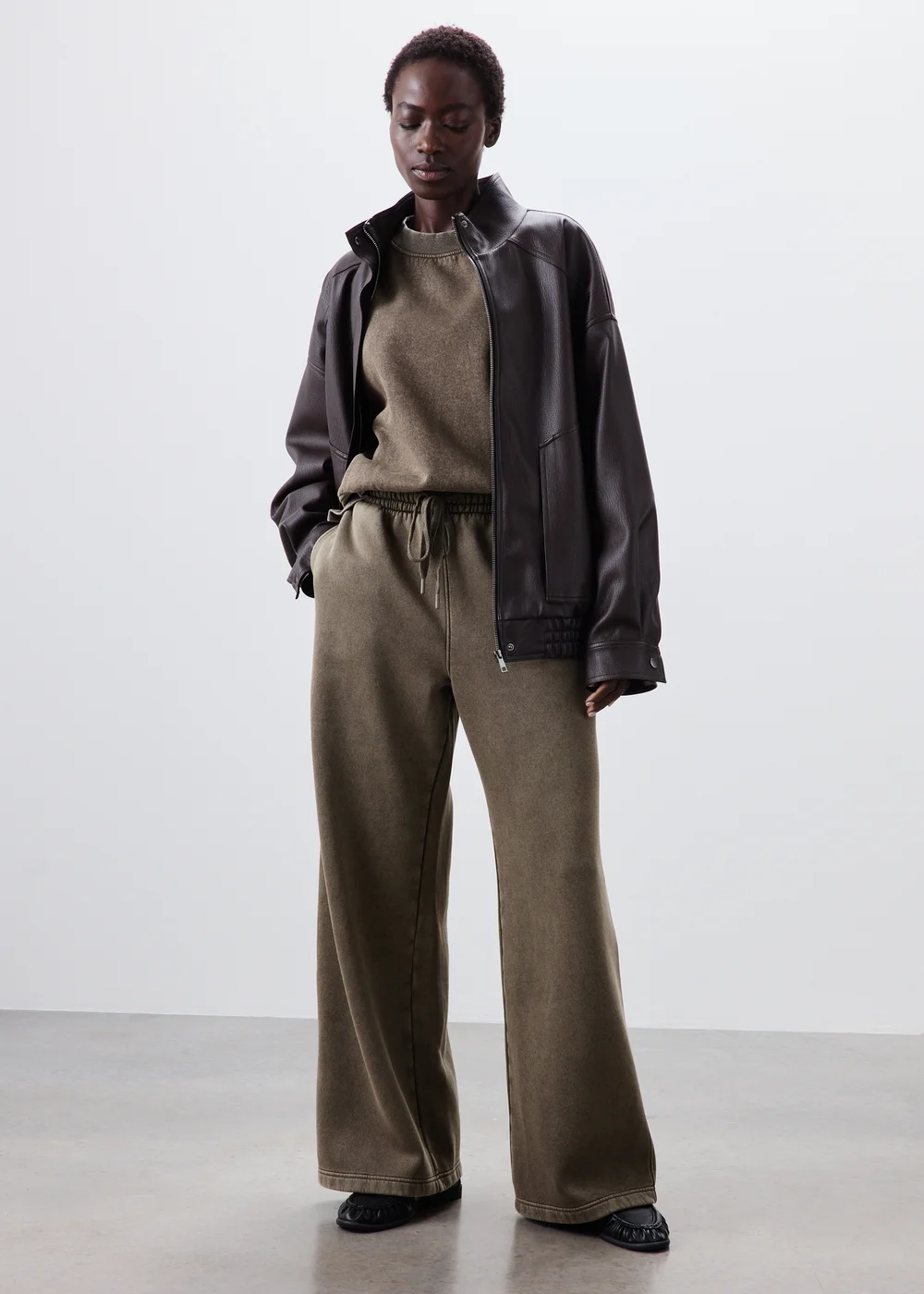 Brown Acid Wash Sweatshirt - XS Image 4