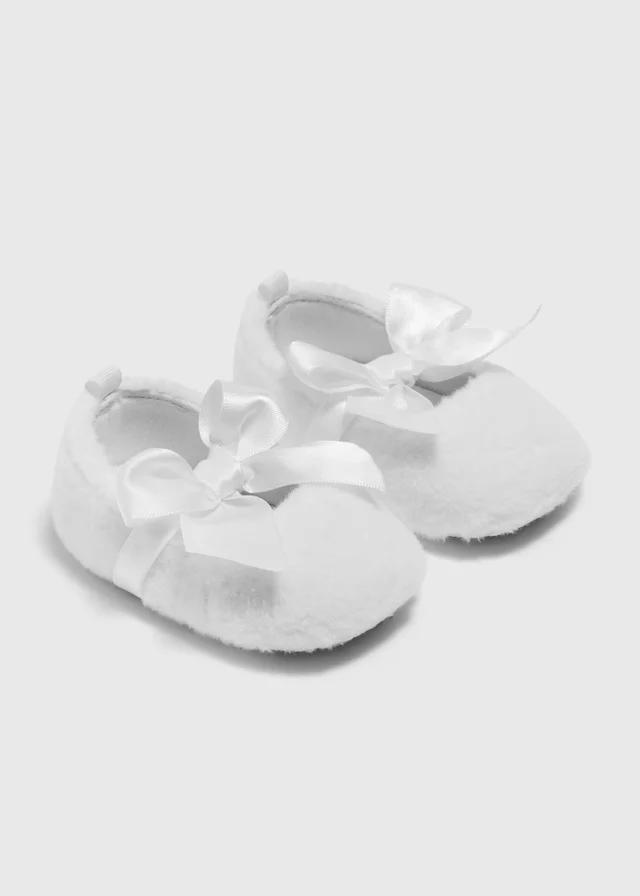 Cream Faux Fur Ballet Shoe (Newborn-18mths)
