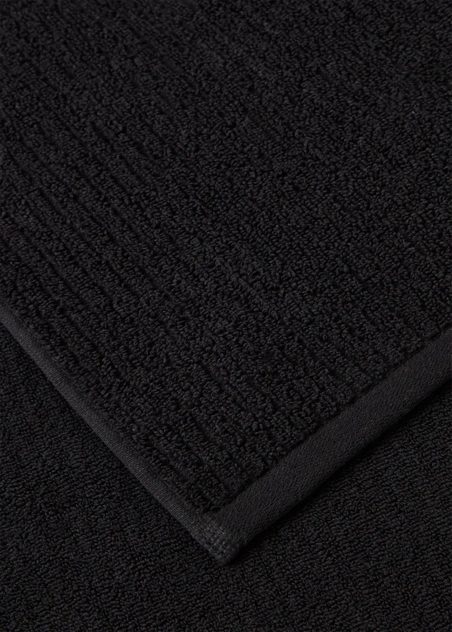 Statement Black Border Towels