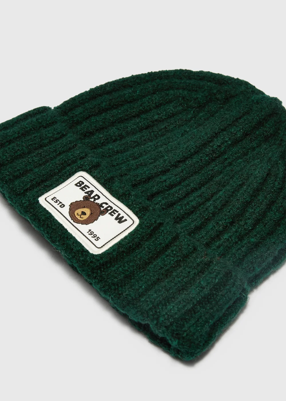 Boys Green Bear Badge Beanie Hat (3-10yrs) - 7-10 Yrs Image 2