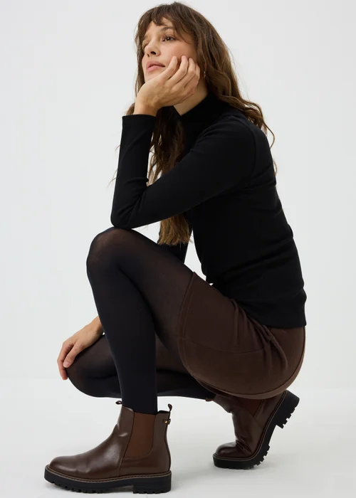 Brown Chelsea Boot - 3 Image 1