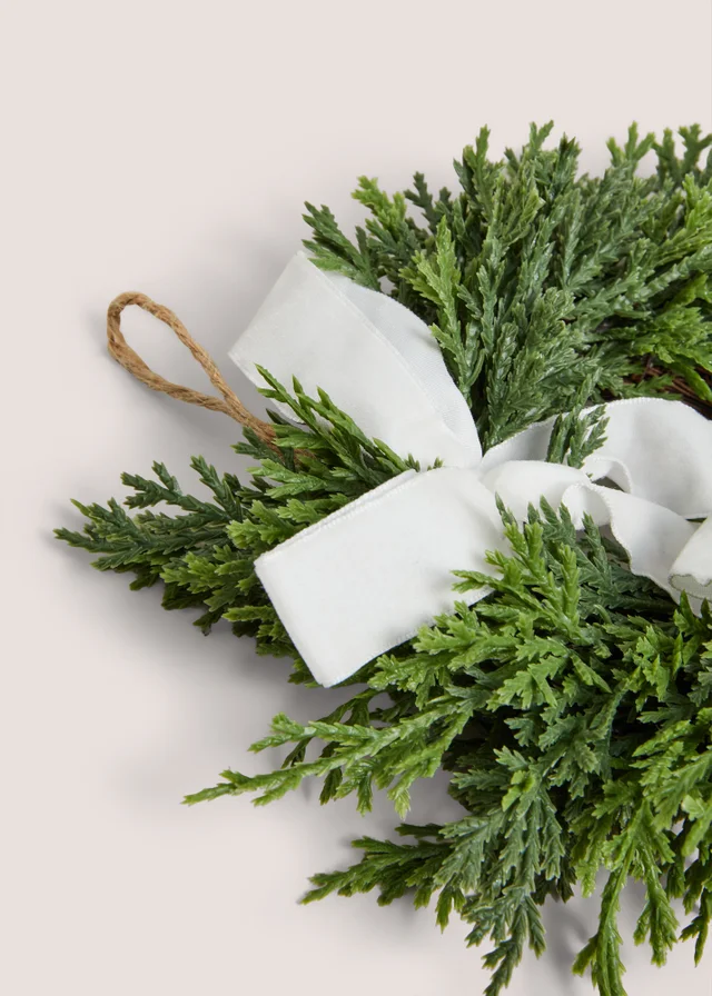 Mini Ivory Bow Wreath