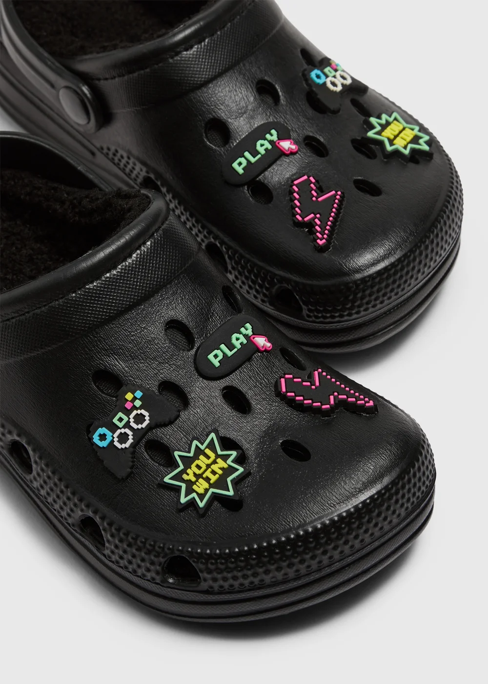 Boys Black Game On Clogs (Younger 8-Older 6) - 8-9 Infants Image 2
