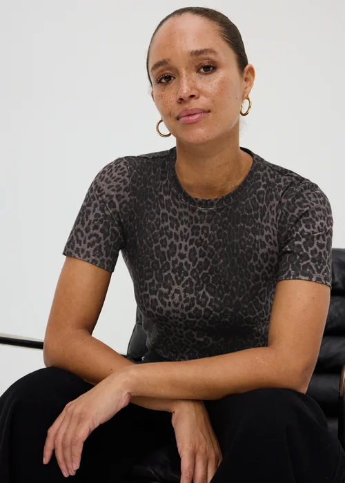Brown Leopard Print Fitted T-Shirt - 8 Image 2