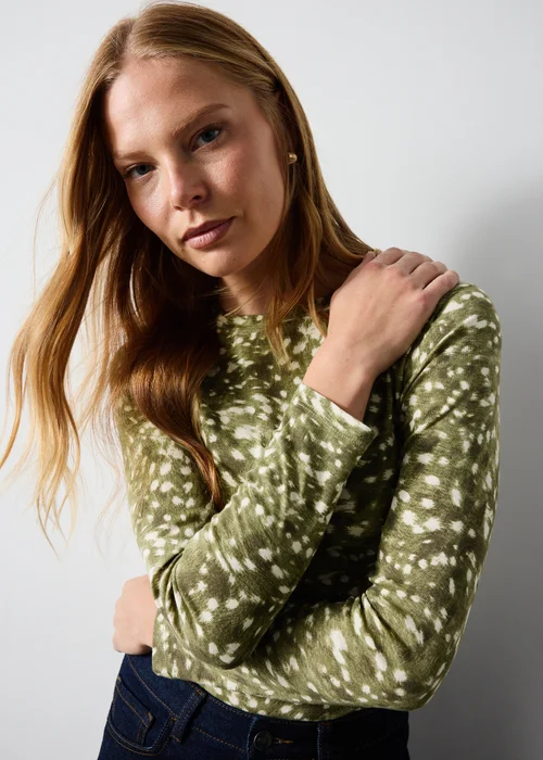 Olive Deer Print Animal Fitted Top - 8 Image 3