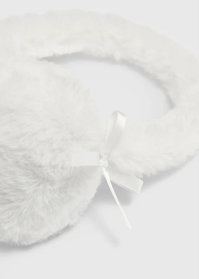 Girls Cream Earmuffs