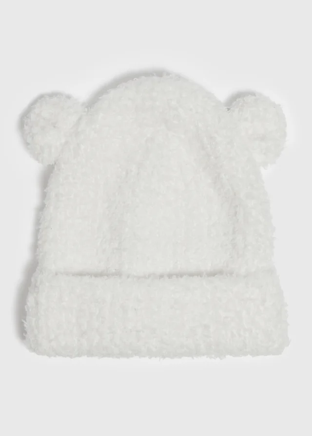 Baby Cream Fluffy Beanie (1-23 Months)
