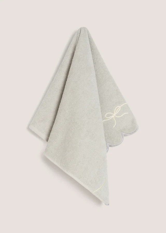 Grey Scallop Bow Hand Towel