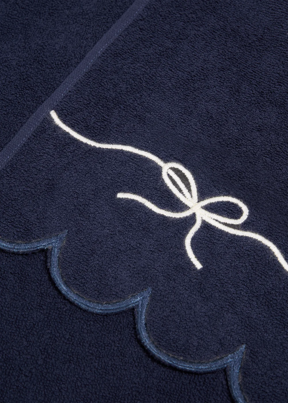 Navy Scallop Bow Hand Towel - Hand Towel Image 3
