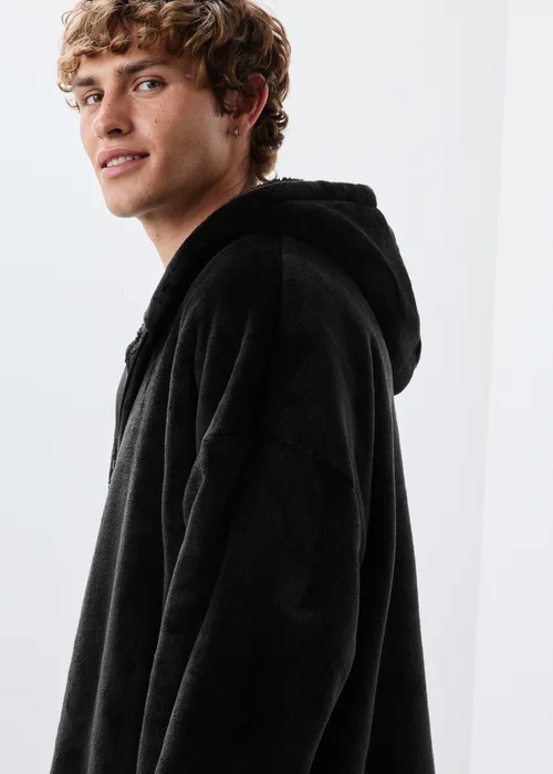Black Hooded Snoodie - XS Image 2