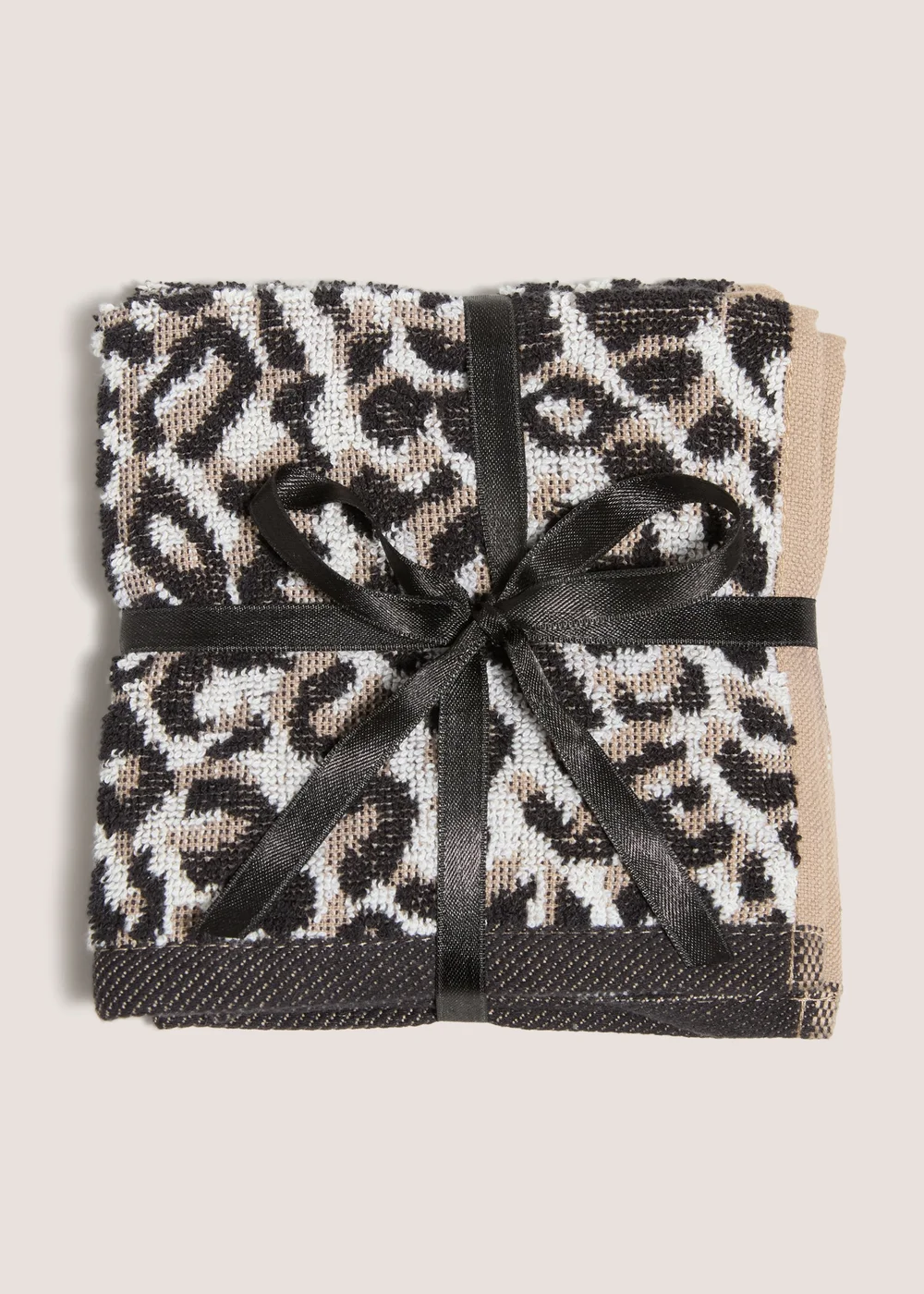 2 Pack Casa Leopard Jacquard Face Cloths - Face Cloth Image 1