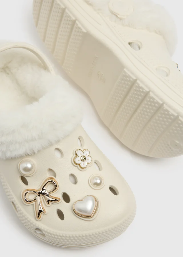 Girl Cream Pearl Bow Clogs (Younger 8-Older 6)