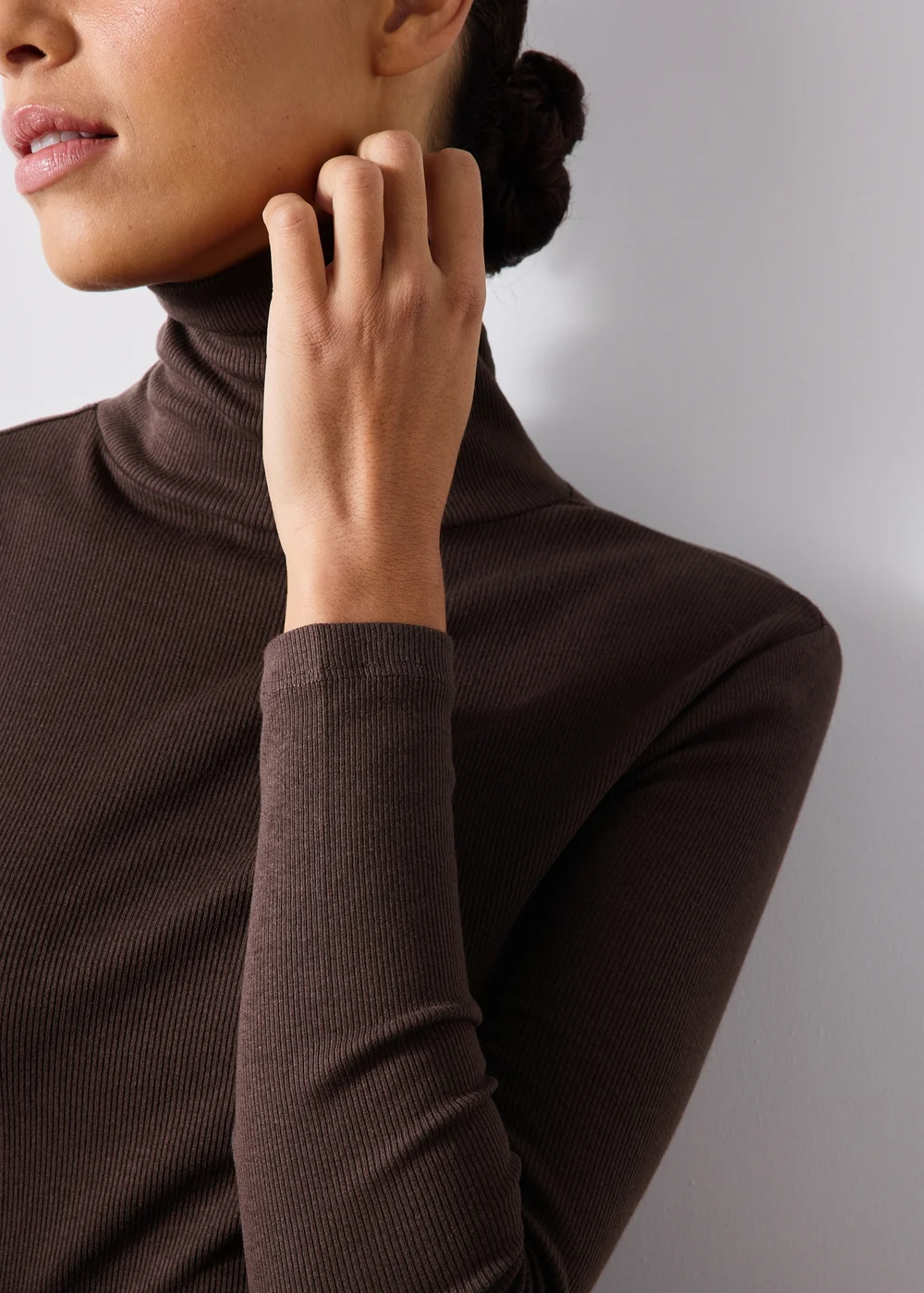 Chocolate Ribbed Roll Neck Top - 8 Image 3