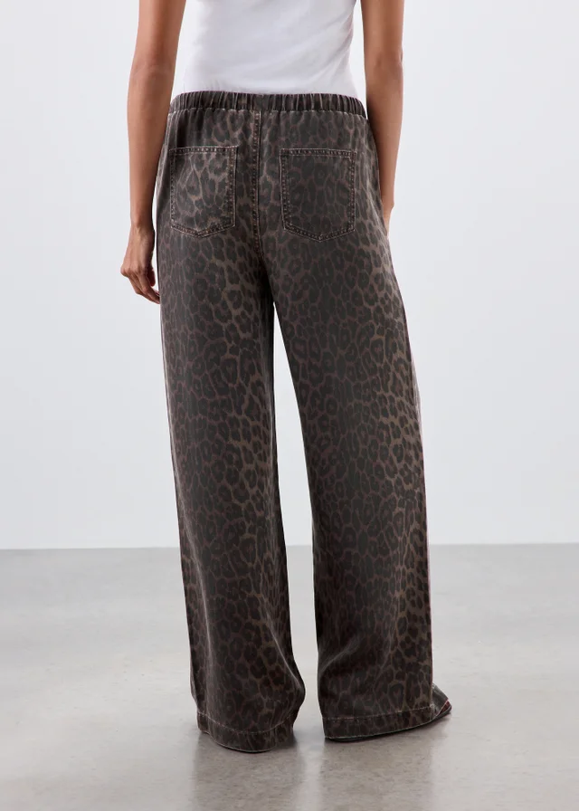 Chocolate Brown Leopard Print Mid Rise Wide Leg Comfort Jeans