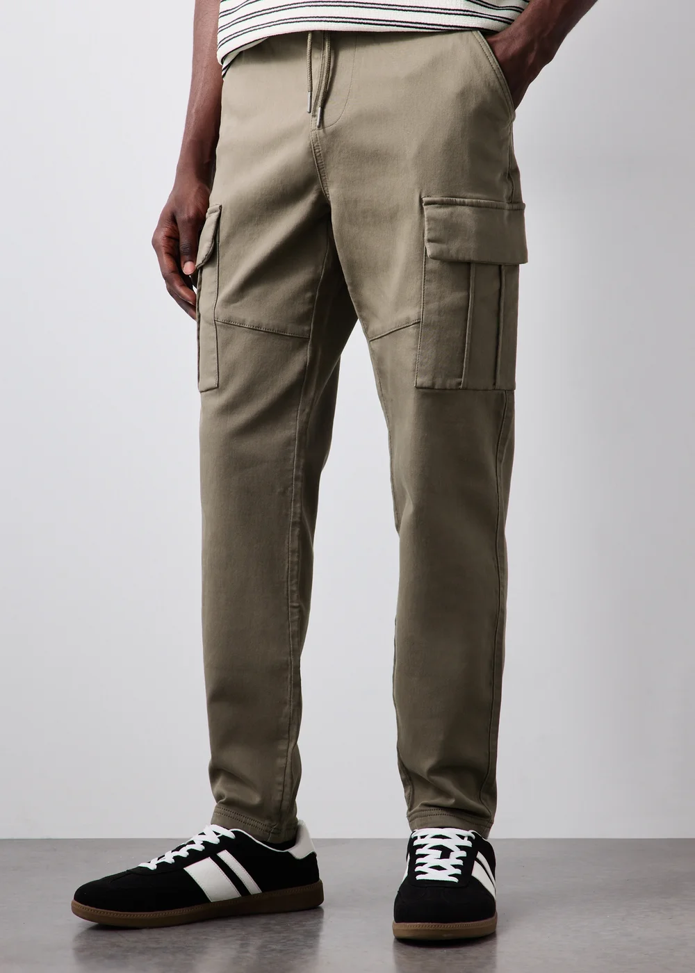 Khaki Knitted Cargo Trousers - 30 R Image 2