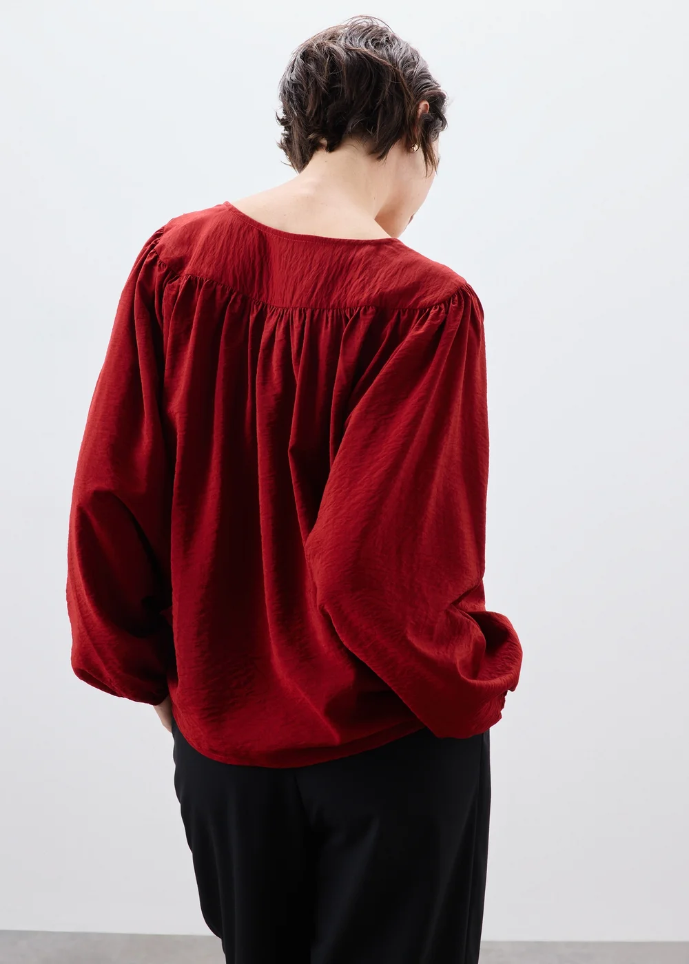 Red Popover Long Sleeve Blouse - 8 Image 2