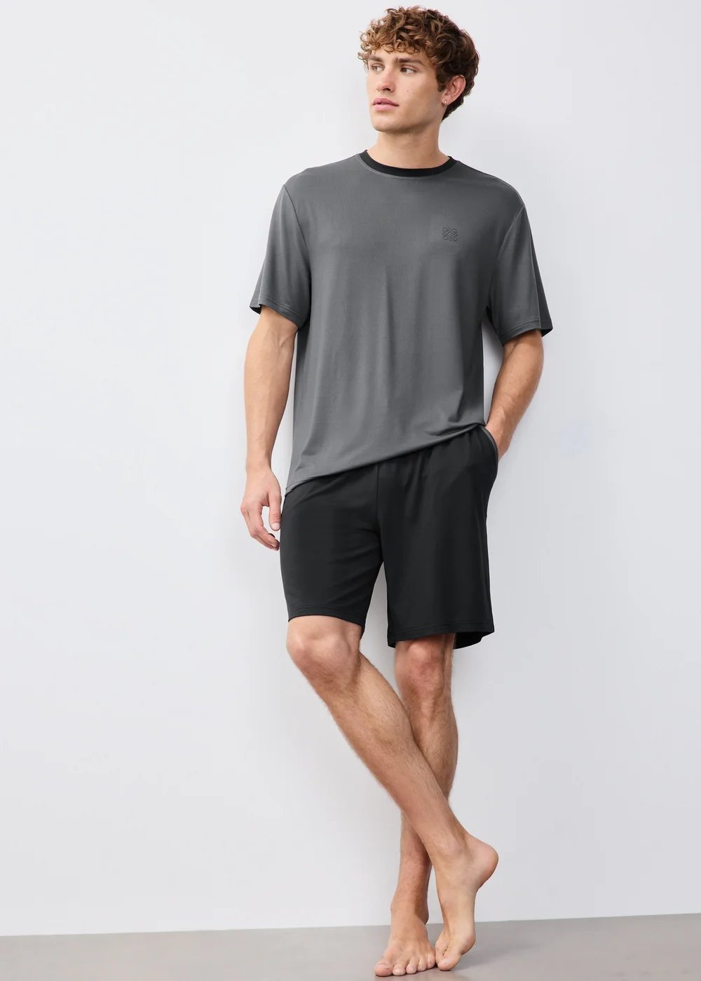 Grey T-Shirt & Jogger Pyjama Set - XS Image 1