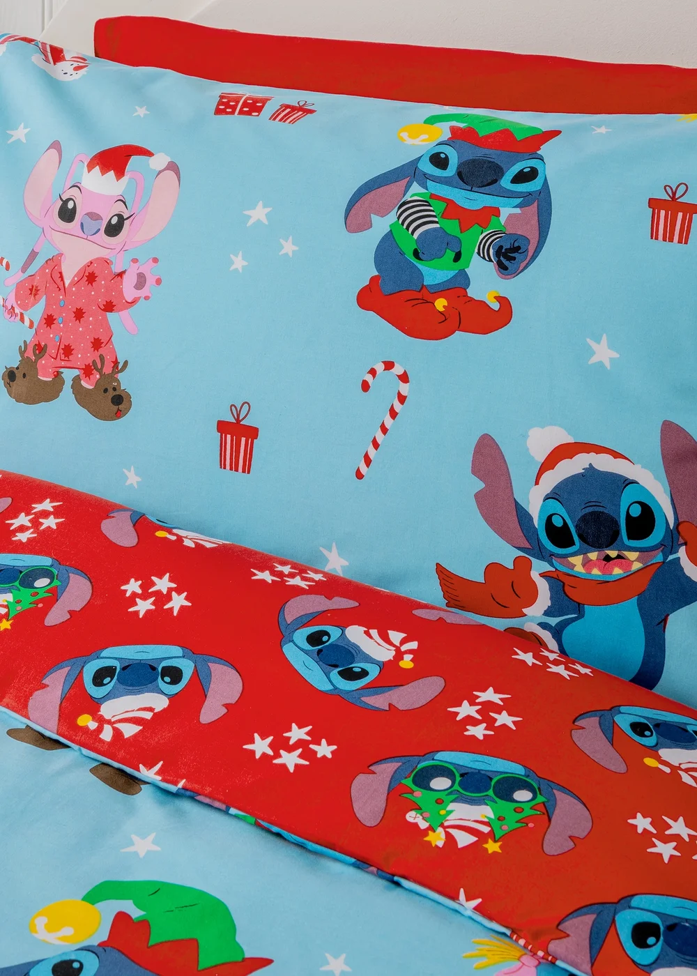 Disney Stitch Christmas Elf Duvet Set - Single Image 2
