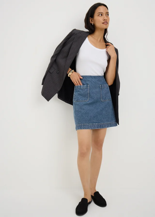 Mid Wash Double Pocket Denim Mini Skirt