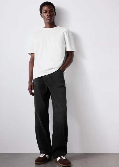 Black Washed Relaxed Fit Jeans - 32 R Image 4