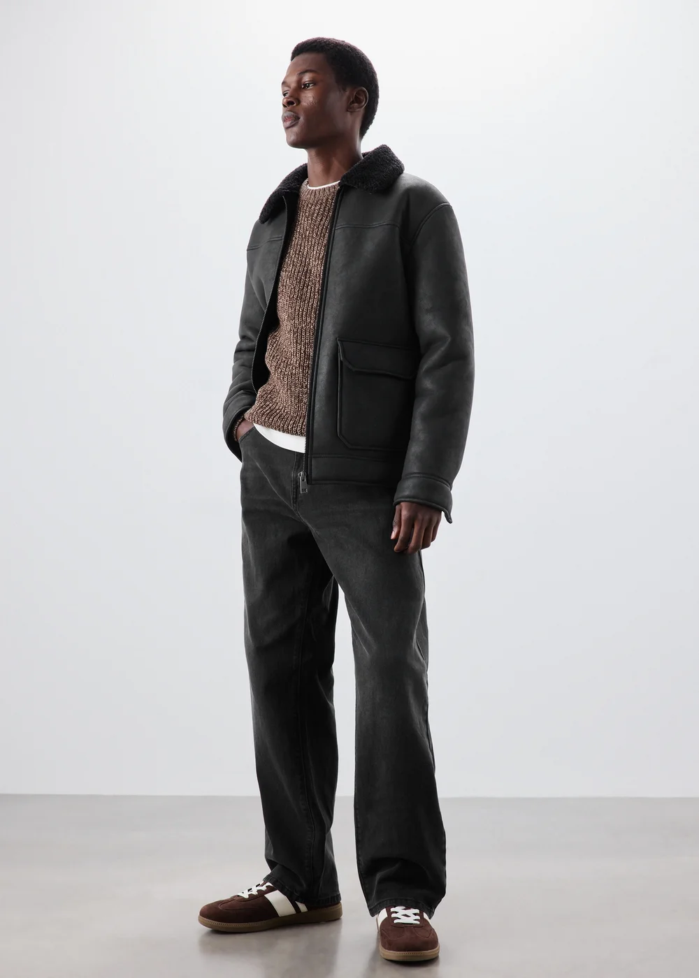 Black Washed Relaxed Fit Jeans - 32 R Image 1