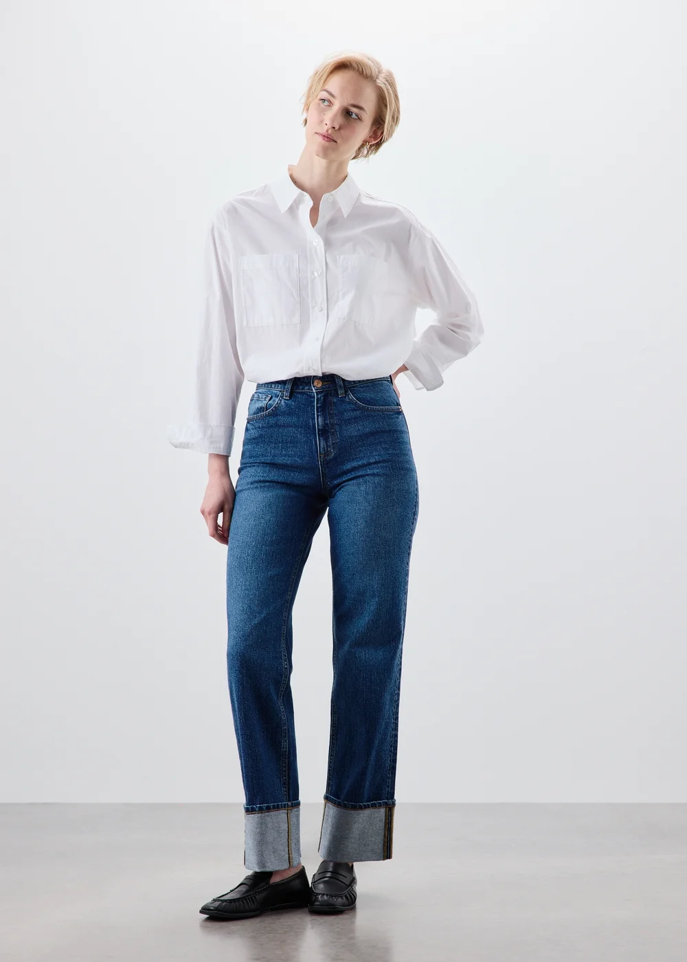 Midwash Straight Leg Turn Up Jeans - 24/L29 Image 3