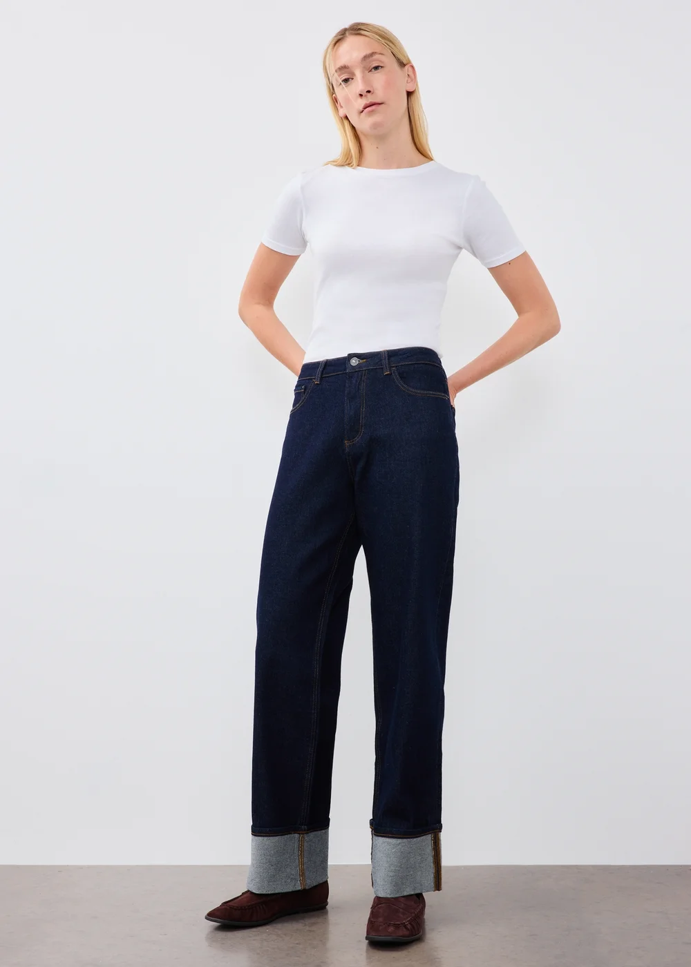 Indigo Blue Stretch Straight Leg Mid Rise Turn Up Jeans - 26/L29 Image 1
