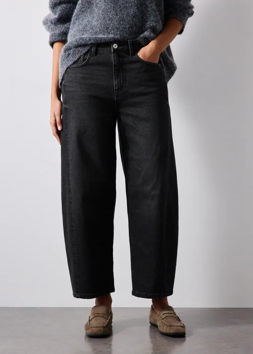 Black Barrel Leg Jean - 24/L29 Image 3