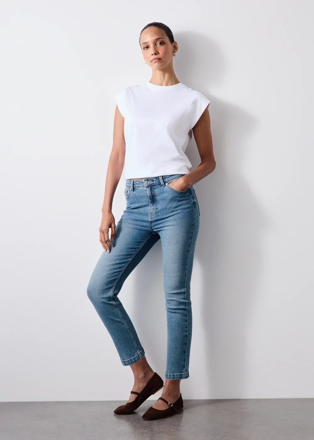 Blue Mid Wash Stretch High Rise Cigarette Jeans - 24/L29 Image 4