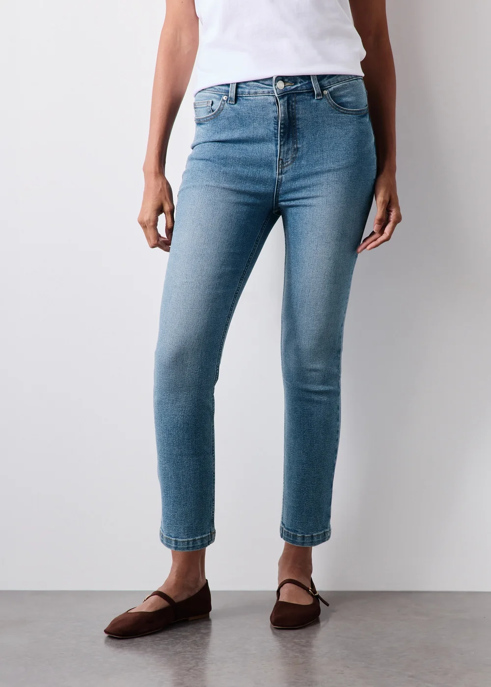 Blue Mid Wash Stretch High Rise Cigarette Jeans - 24/L29 Image 3