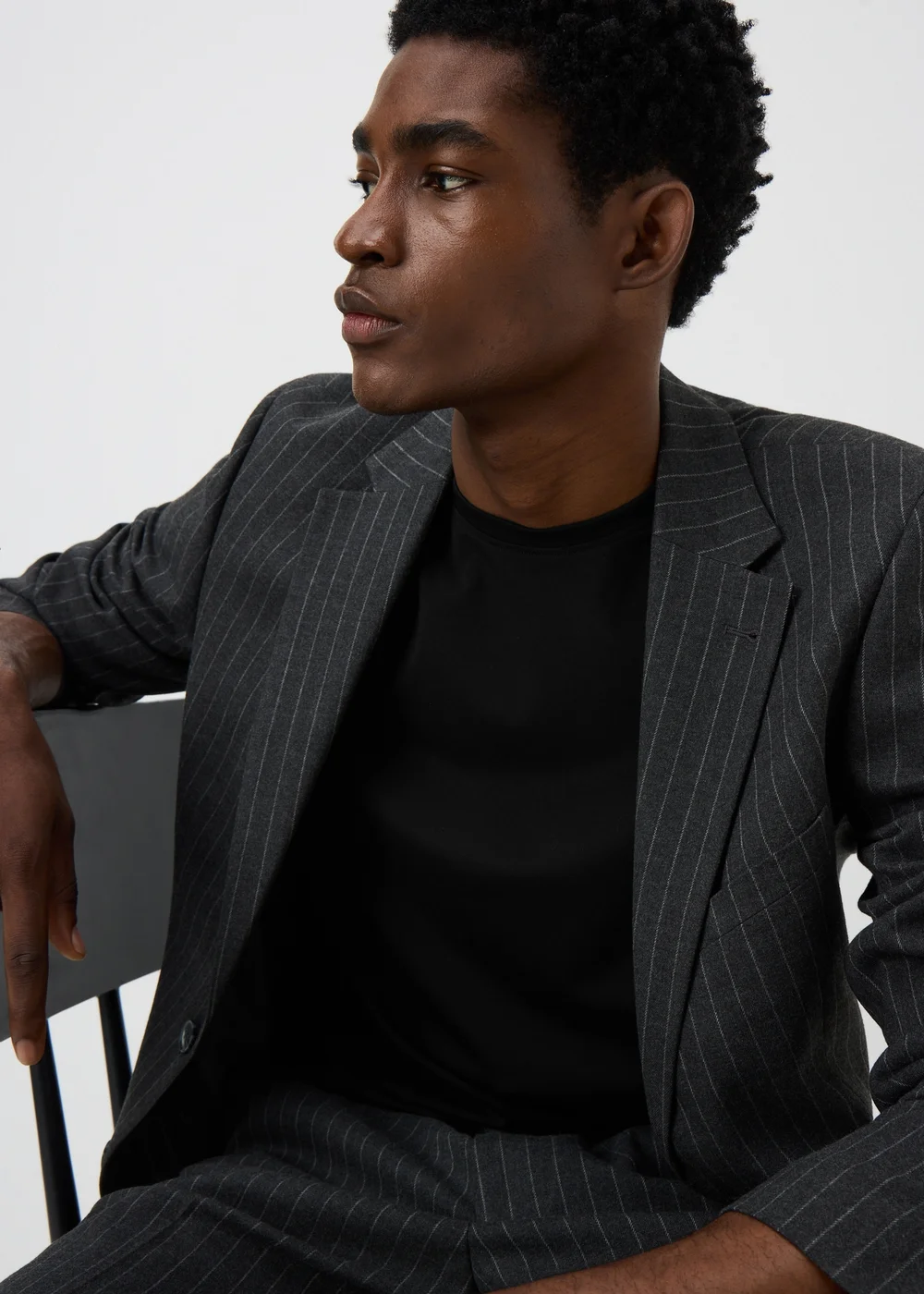Black Tailoring Smart T-Shirt - S Image 4