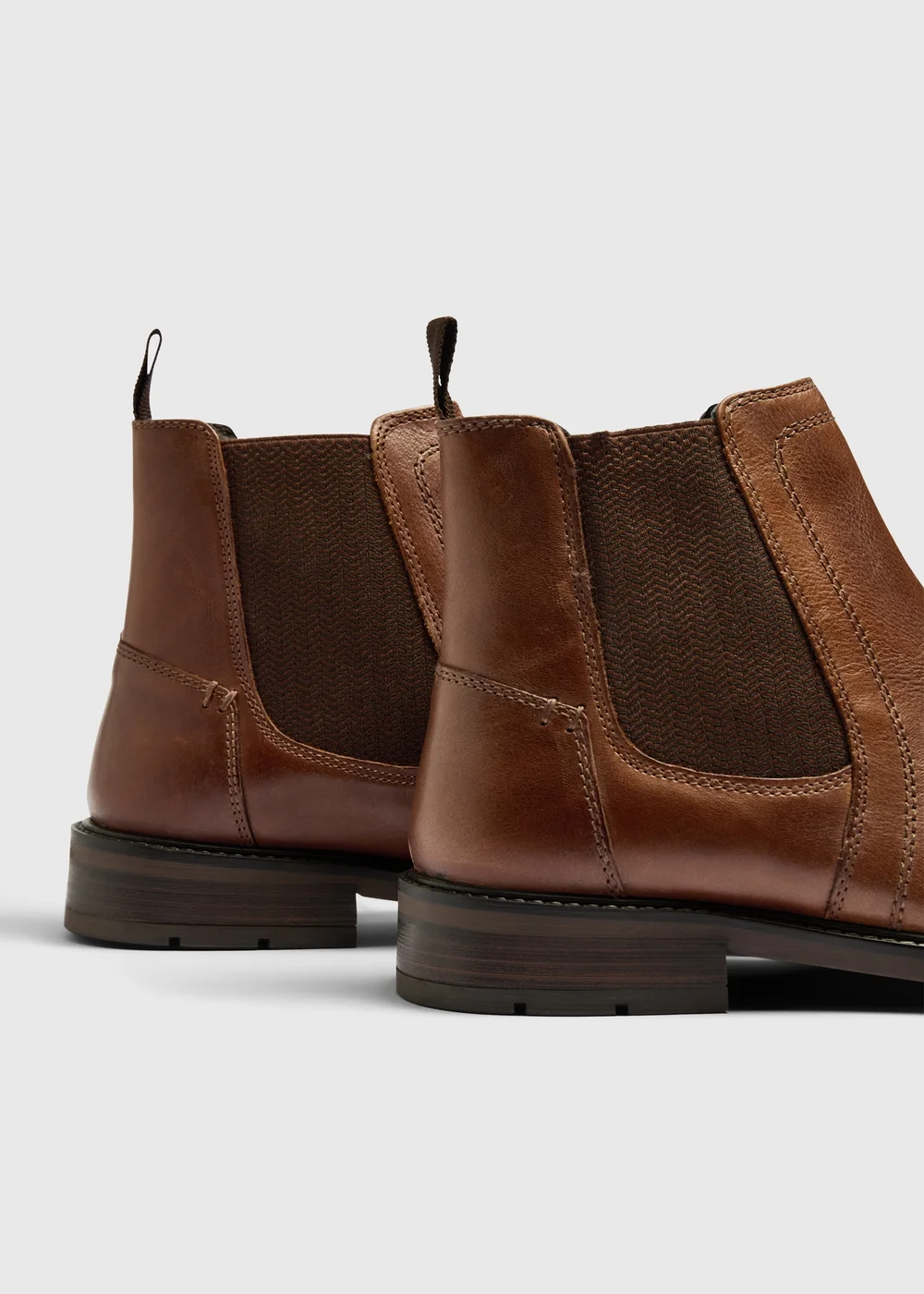 Brown Chelsea Boots - 6 Image 2