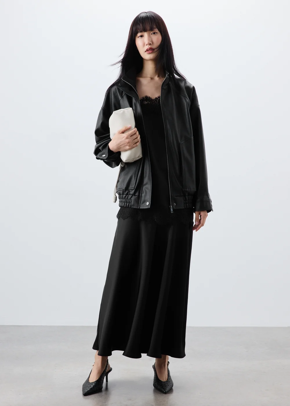 Black Satin Seam Midaxi Skirt - 8 Image 4