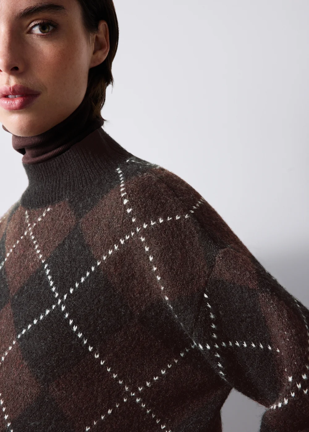 Chocolate Brown Argyle Funnel Neck Jumper - XS Image 4