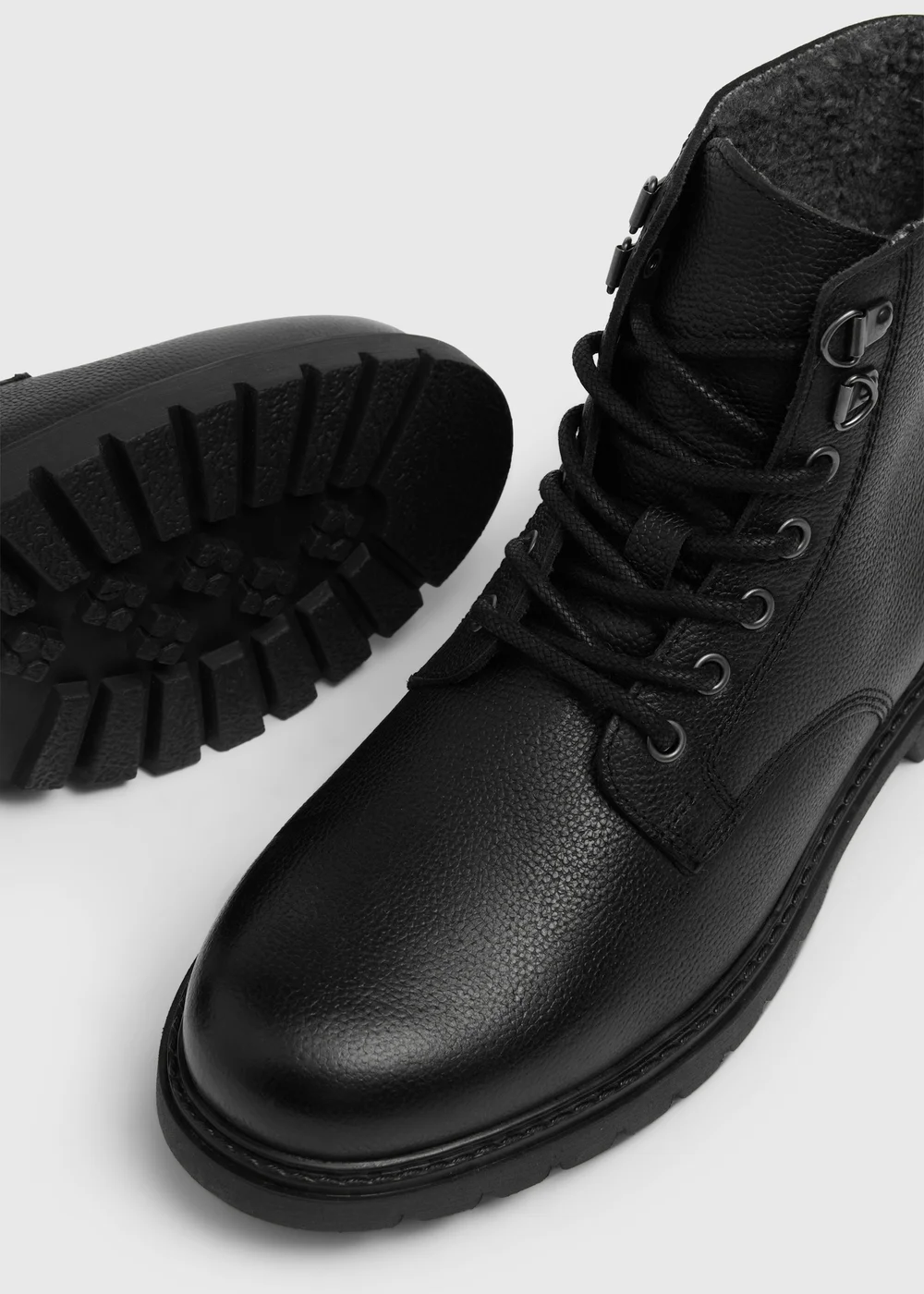 Black Fur Lined Boots - 6 Image 2