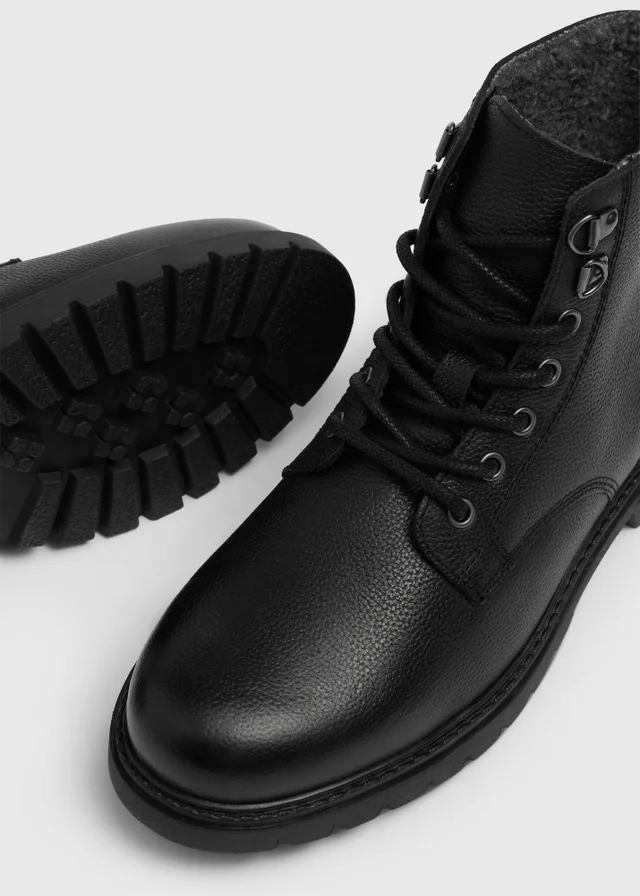 Black Fur Lined Boots