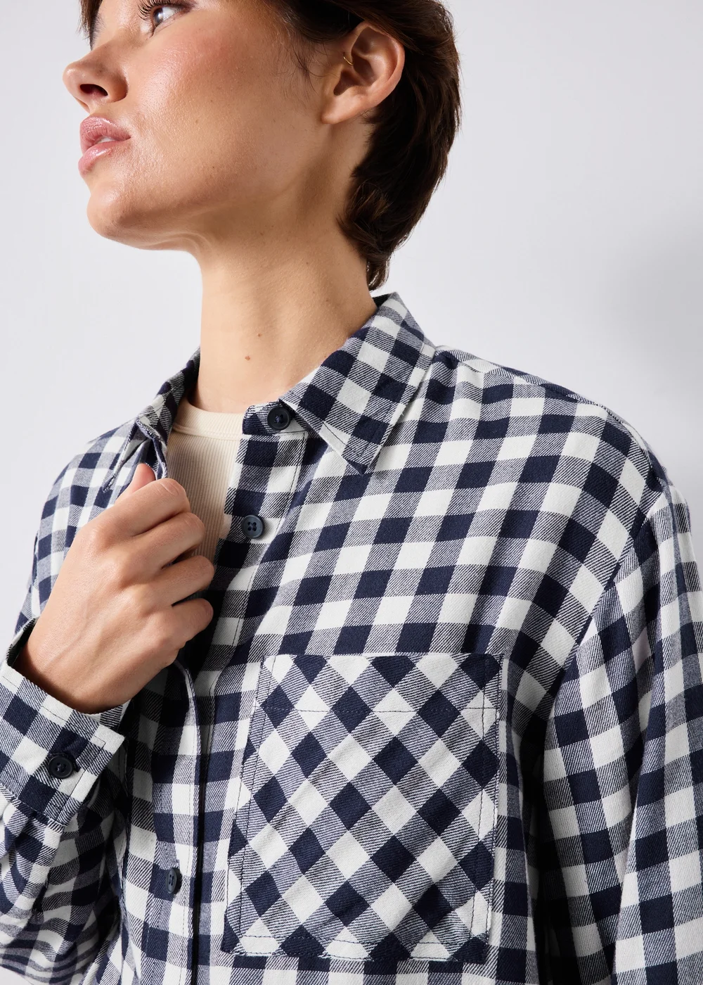 Navy Brushed Gingham Double Pocket Shirt - 8 Image 2
