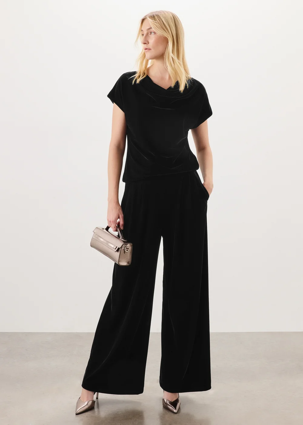 Black Pull On Velvet Wide Leg Co Ord Trousers - 8/L29 Image 4