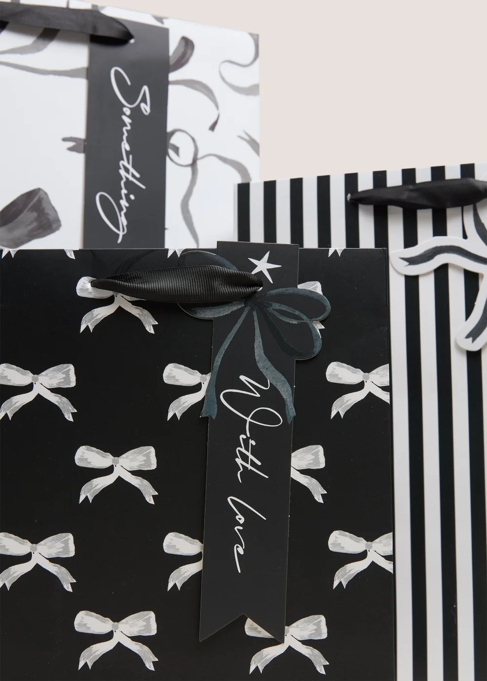 3 Pack Bow Christmas Gift Bags Image 2