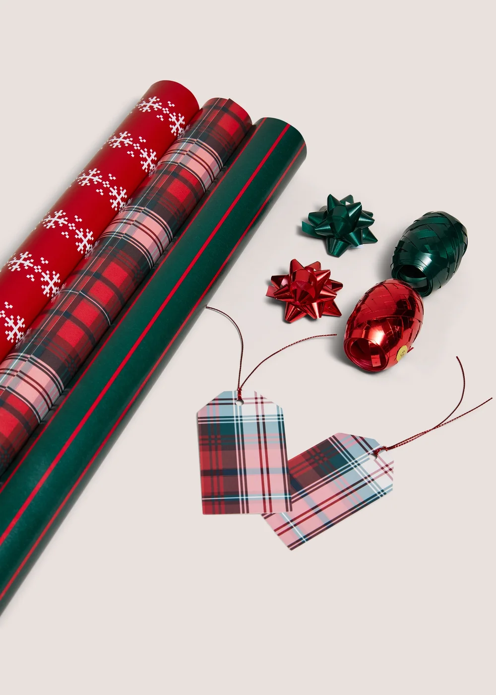 Red Tartan Christmas Wrapping Set Image 2