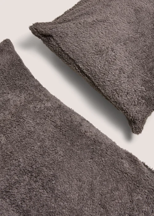 Grey Teddy Fleece Pillowcases - One Size Image 2