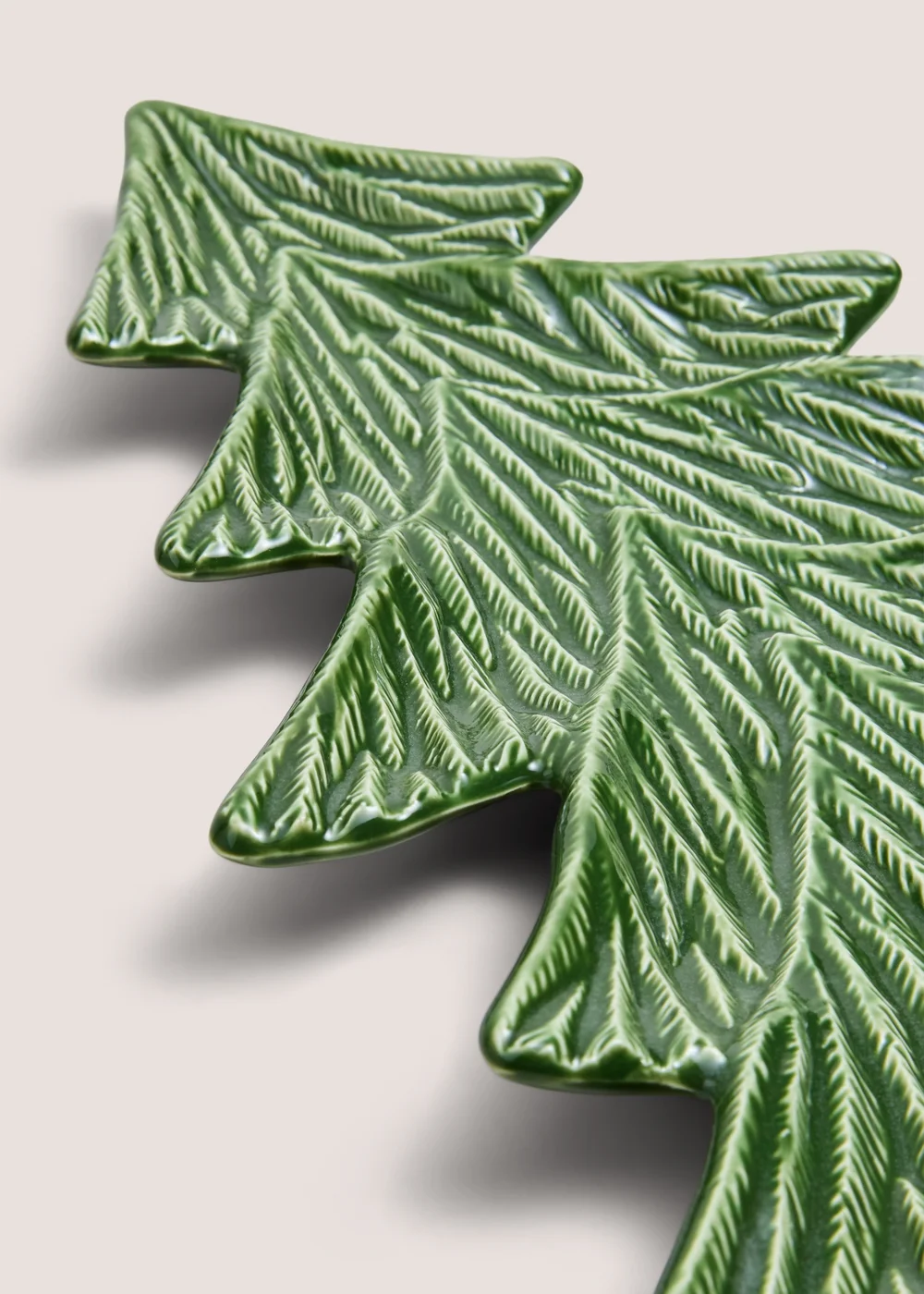Small Tree Serving Plate Image 2