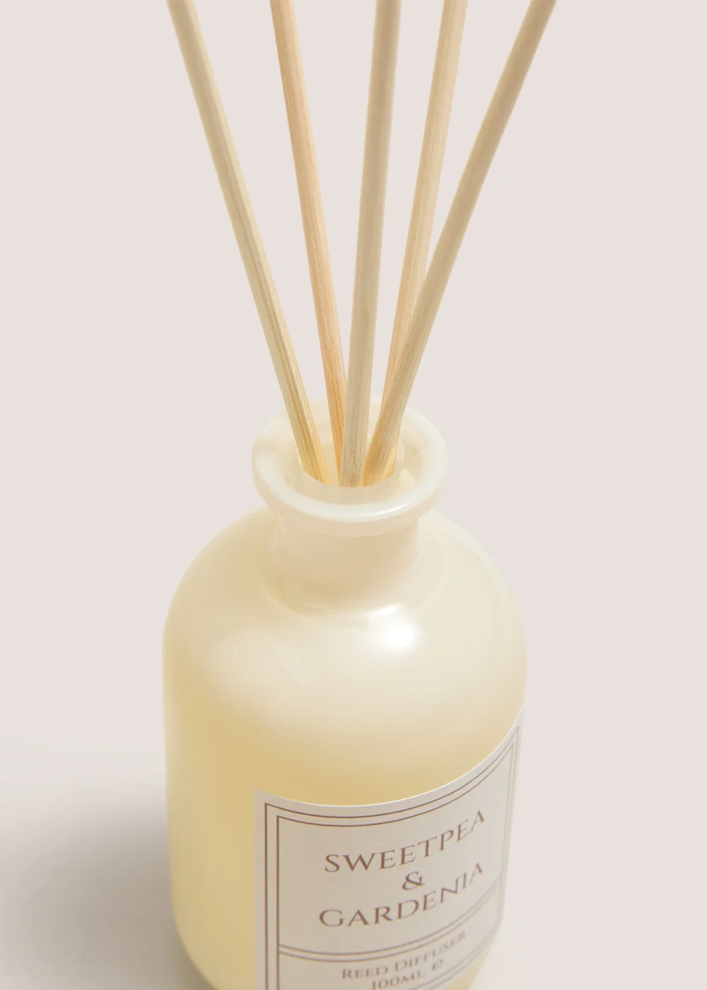 Sweet Pea Room Diffuser Image 2